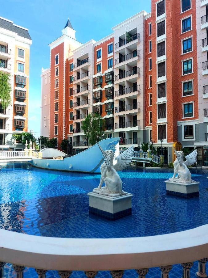 Espana Resort Pattaya Jomtien Exterior foto